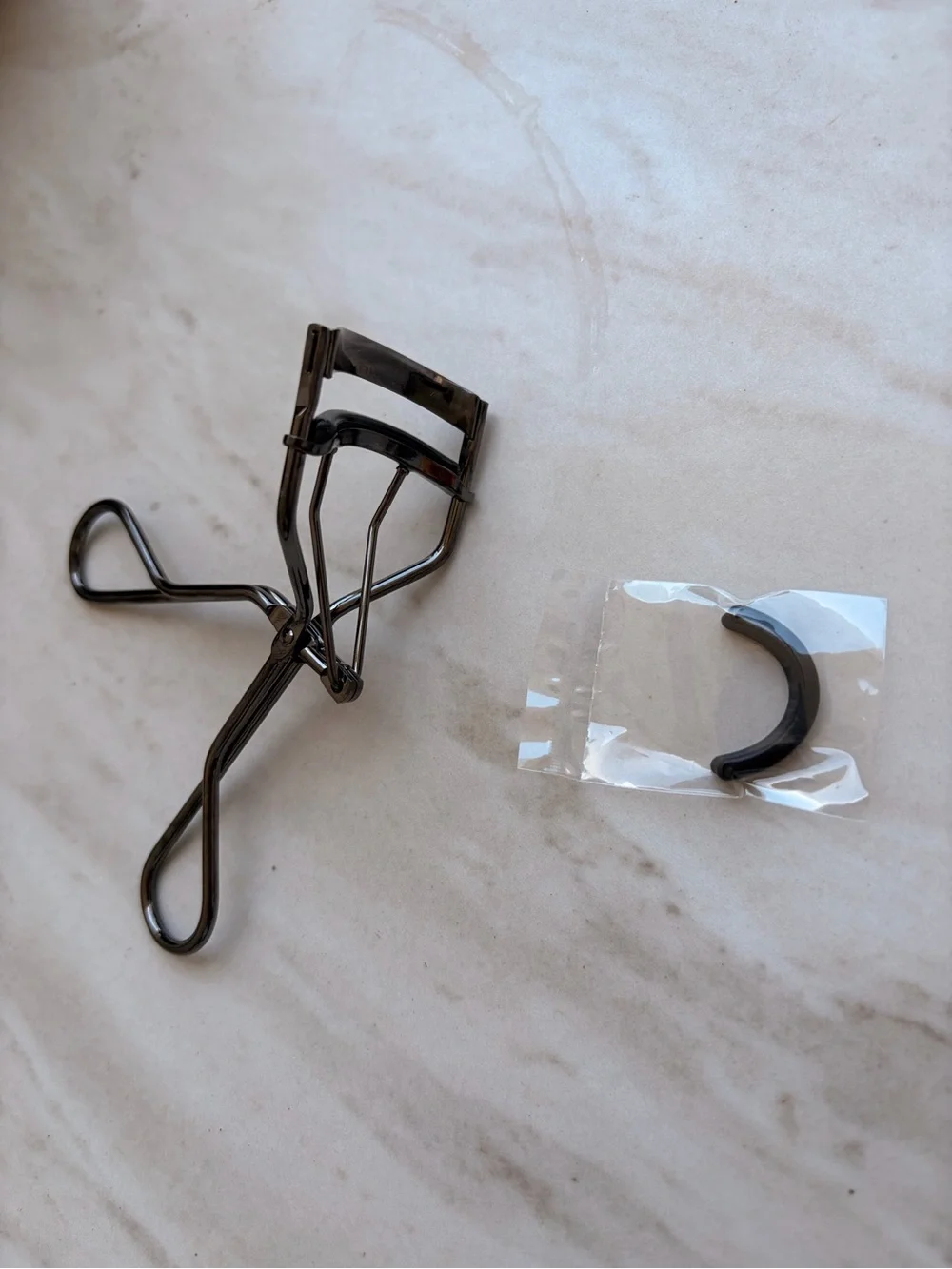Shiseido Eyelash Curler - Gunmetal